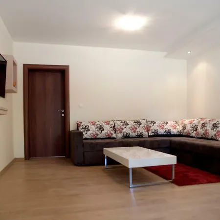 Marevic * Ploce (Dubrovnik-Neretva)