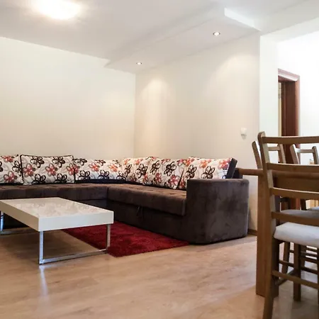 Apartment Marevic *