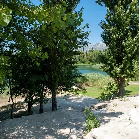 Marevic Apartment *